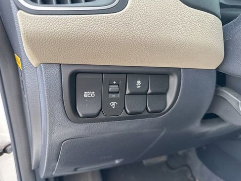 Used 2017 Kia Rio LX FWD image 5