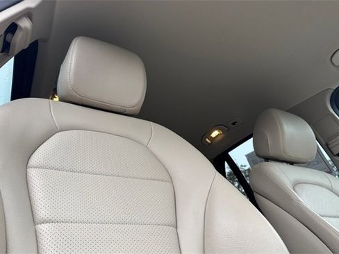 Used 2022 Mercedes-Benz GLC 300 image 20