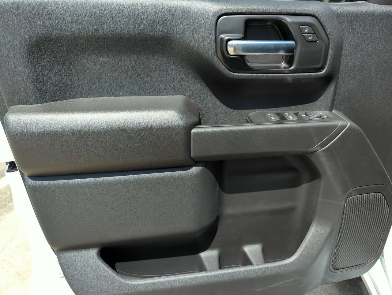 Used 2026 Chevrolet Silverado 1500 Custom AWD/4WD image 19