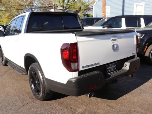 Used 2021 Honda Ridgeline Black Edition image 3