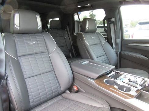 Certified 2026 Cadillac Escalade Platinum Sport w/ LPO, ONYX Package image 10