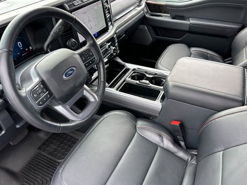 Used 2023 Ford F250 Lariat w/ Lariat Ultimate Package image 9