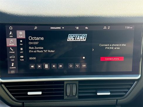 Used 2021 Porsche Cayenne S image 16