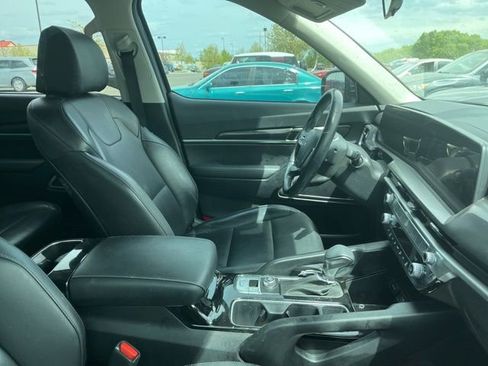 Used 2023 Kia Telluride LX image 13