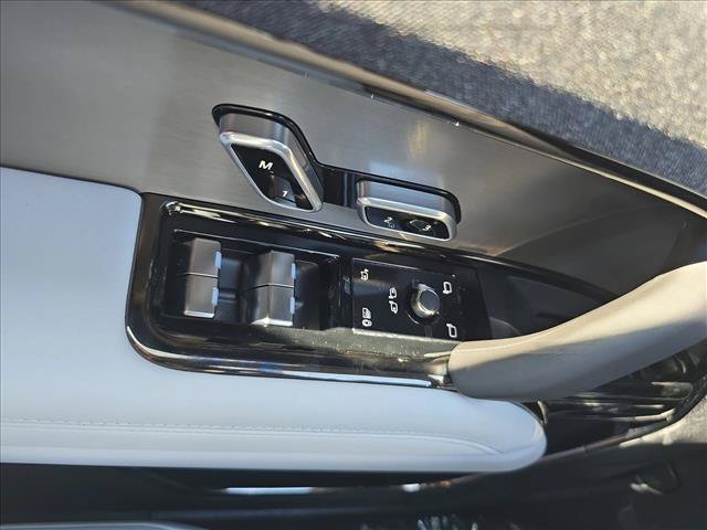 New 2027 Land Rover Range Rover Sport SE AWD/4WD image 26