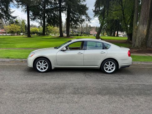 Used 2007 INFINITI M35 x w/ Technology Pkg image 2