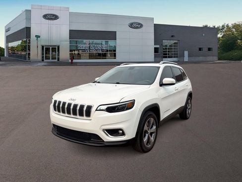 Used 2019 Jeep Cherokee Limited AWD/4WD image 4
