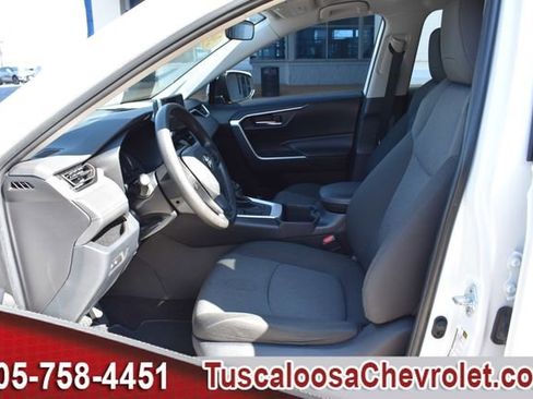 Used 2023 Toyota RAV4 XLE image 18