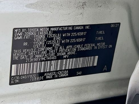 Used 2021 Toyota RAV4 LE image 29