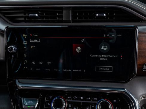 Used 2024 GMC Sierra 2500 Denali Ultimate image 25