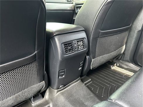 Used 2017 Toyota 4Runner TRD Off-Road Premium AWD/4WD image 16