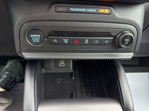 Used 2025 Ford Bronco Sport Big Bend w/ Convenience Package image 17