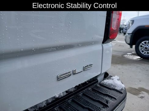 New 2026 GMC Sierra 1500 SLE w/ Preferred Package image 33