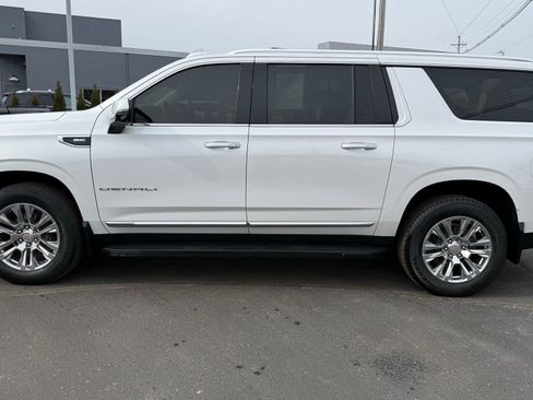 Used 2021 GMC Yukon XL Denali image 6
