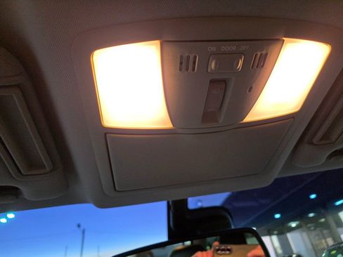 Used 2017 Nissan Armada SL w/ Technology Package image 31