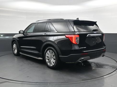 Used 2024 Ford Explorer Limited w/ Limited Technology Package RWD image 8