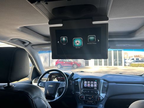 Used 2019 Chevrolet Tahoe LT image 17