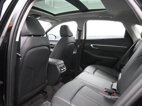 New 2025 Hyundai Sonata Limited image 29