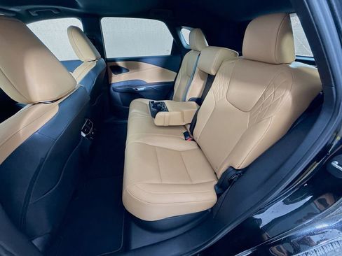 Certified 2025 Lexus RX 350 Premium w/ Convenience Package FWD image 26