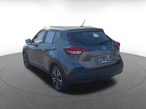 Used 2020 Nissan Kicks SV image 10