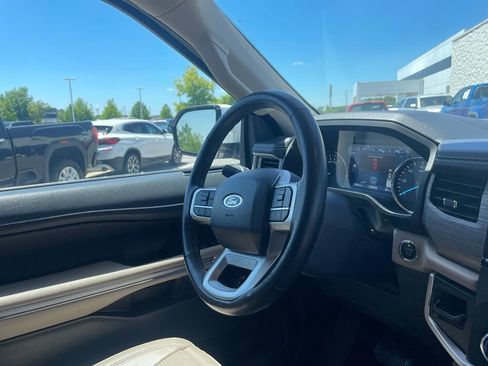 Used 2024 Ford Expedition Max Limited RWD image 28