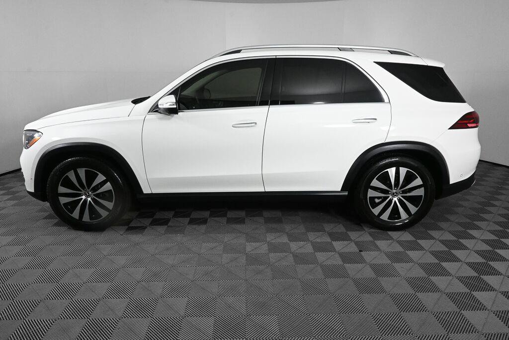 Certified 2025 Mercedes-Benz GLE 350 4MATIC image 3