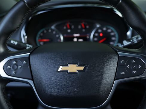 Used 2023 Chevrolet Traverse LT FWD image 10