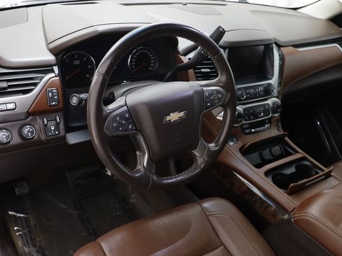 Used 2016 Chevrolet Suburban LTZ image 6