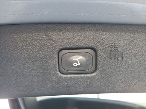 Used 2024 Ford Edge SEL w/ Convenience Package image 16