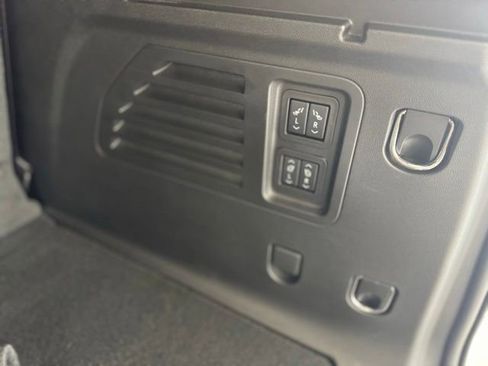 Used 2026 Chevrolet Traverse RS AWD/4WD image 41