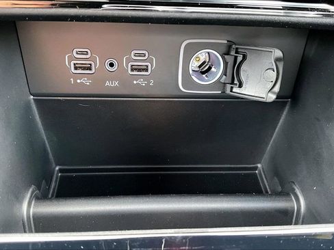 New 2025 Jeep Grand Cherokee Limited w/ Trailer Tow Package AWD/4WD image 27