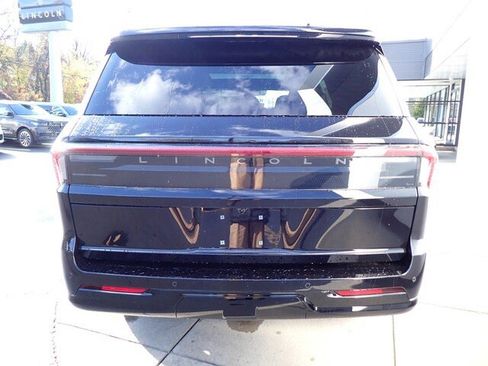 New 2025 Lincoln Navigator Reserve image 27
