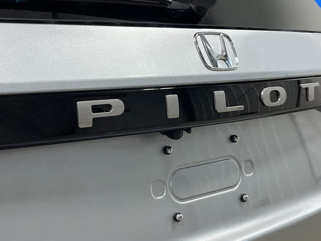 New 2026 Honda Pilot Elite image 6