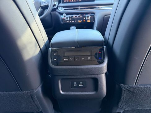 Used 2025 INFINITI QX60 Pure image 29