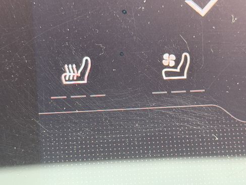 New 2026 Porsche Taycan image 29