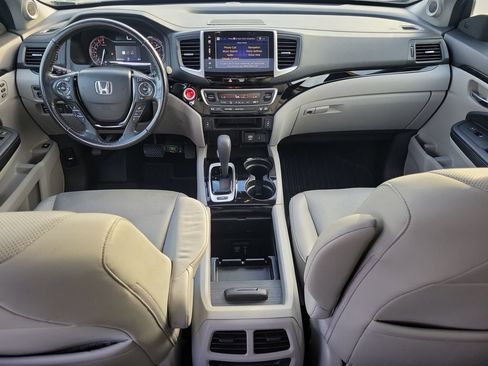 Used 2018 Honda Ridgeline RTL-E image 16