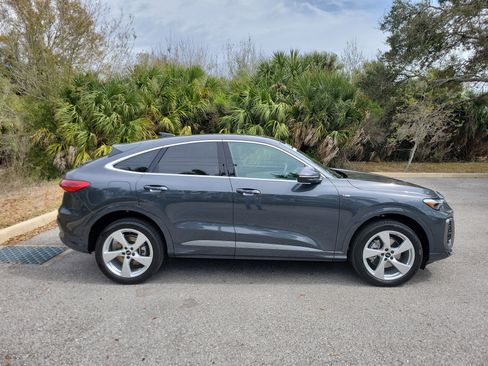 Used 2025 Audi Q5 Premium Plus w/ Premium Plus image 3