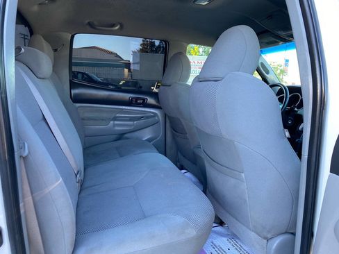 Used 2010 Toyota Tacoma 4x4 Double Cab image 12