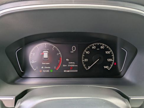 Used 2025 Honda Pilot Touring image 38