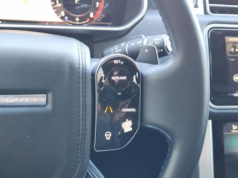 Used 2019 Land Rover Range Rover HSE image 24