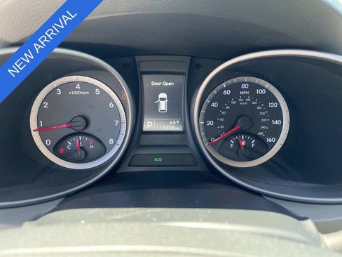 Used 2015 Hyundai Santa Fe Sport w/ Option Group 02 AWD/4WD image 28