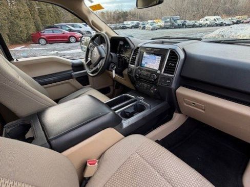 Used 2016 Ford F150 XLT w/ Equipment Group 302A Luxury image 5