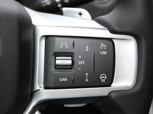 New 2026 Land Rover Discovery Limited Edition AWD/4WD image 19