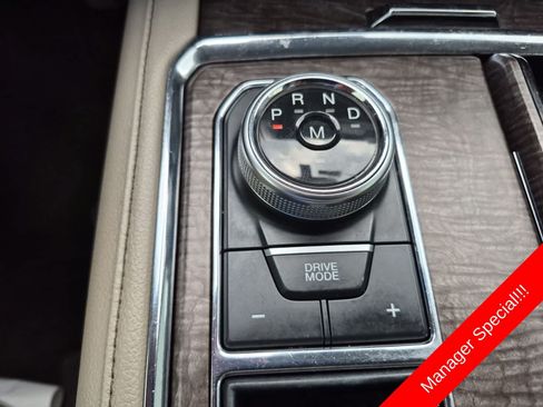 Used 2019 Ford Expedition Limited RWD image 31