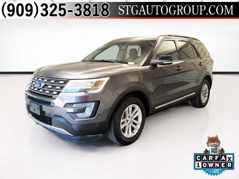 Used 2017 Ford Explorer XLT w/ Equipment Group 202A FWD image 1
