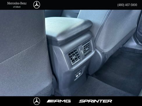 Used 2025 Toyota RAV4 XLE FWD image 22