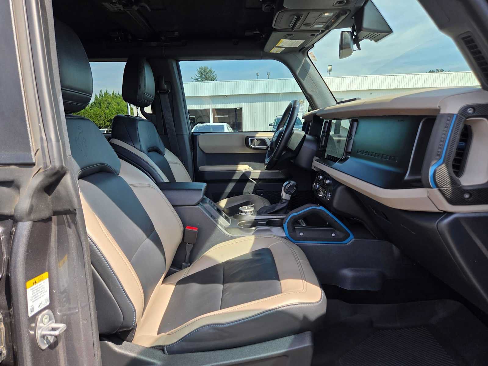 Used 2023 Ford Bronco Wildtrak AWD/4WD image 13