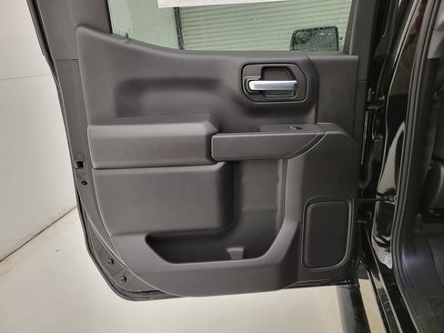 New 2025 Chevrolet Silverado 1500 Custom image 40