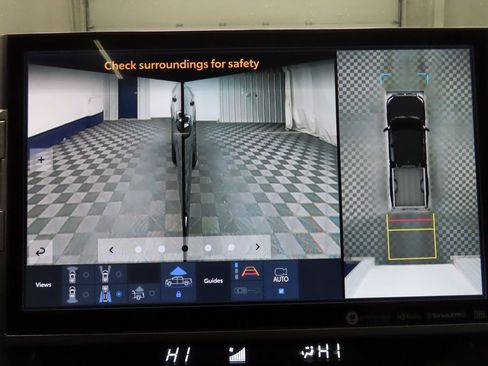 Used 2022 Toyota Tundra Platinum image 16