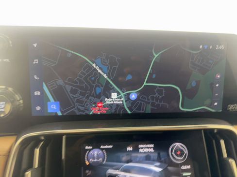 Used 2023 Lexus LX 600 4WD w/ Luxury Package image 28